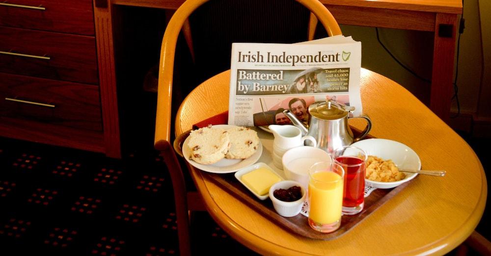 Bush Hotel County Leitrim Esterno foto