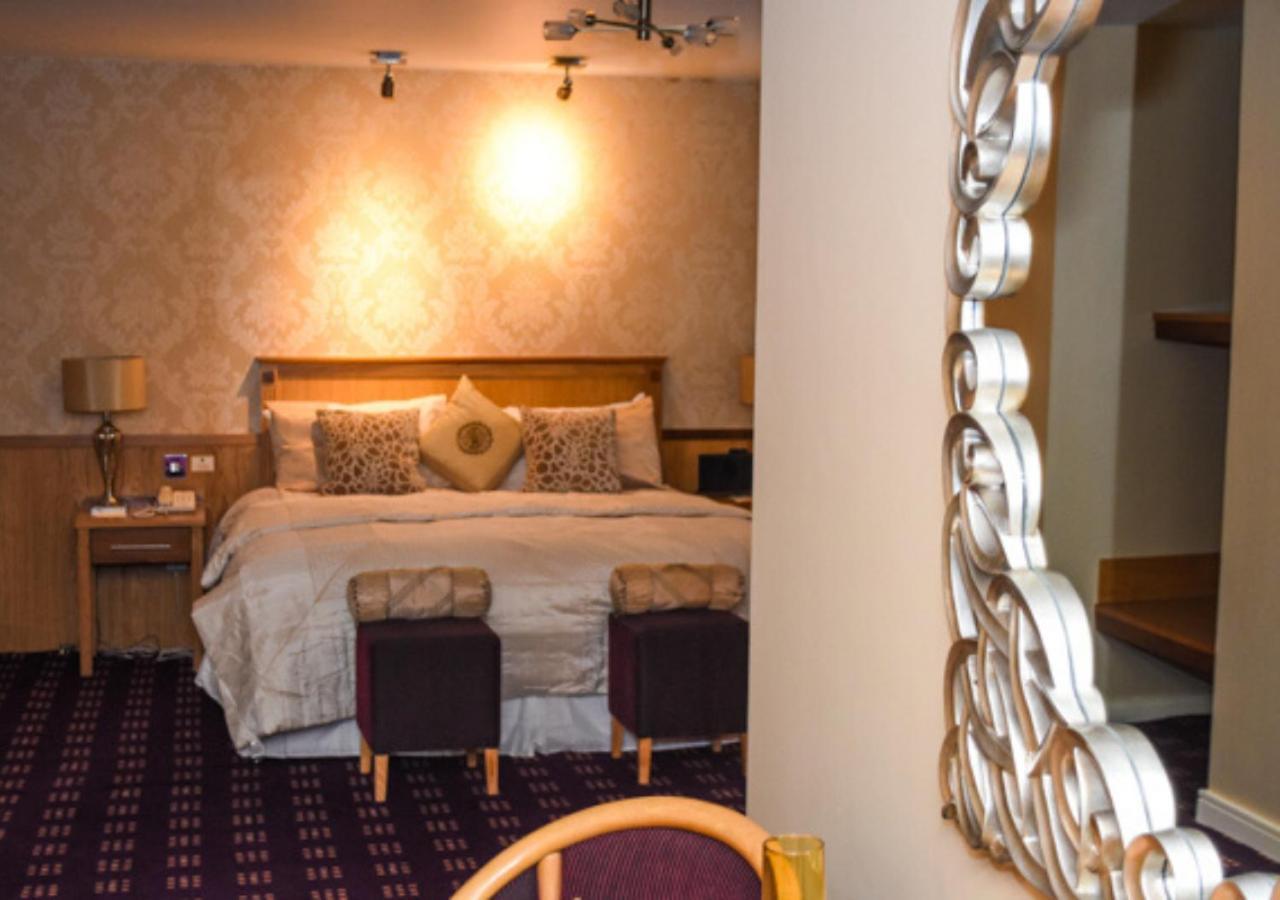 Bush Hotel County Leitrim Esterno foto