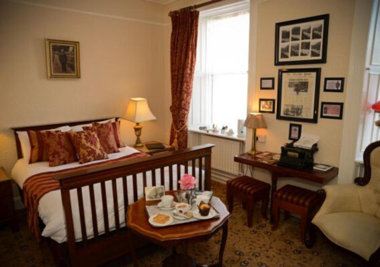 Bush Hotel County Leitrim Esterno foto